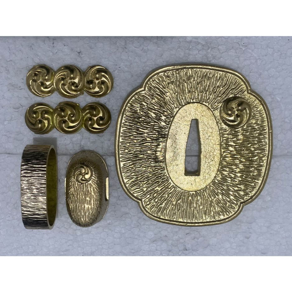 Tsuba 32