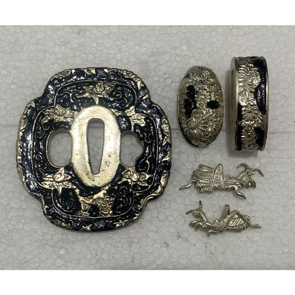 Tsuba 9