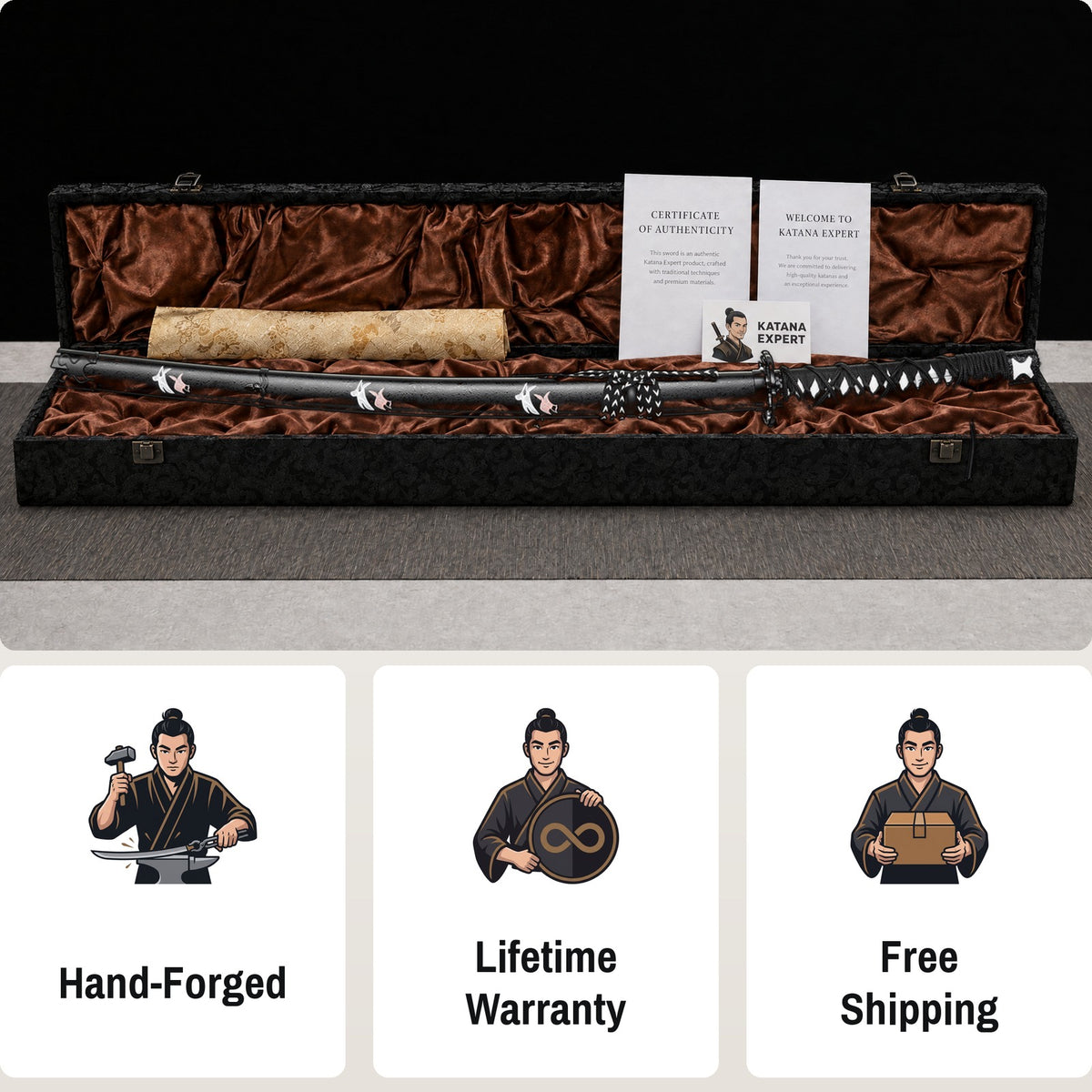 Falcon Claw Katana in the Katana Expert gift case